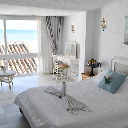 Sea Shells At Bahia Dorada Villa Естепона Екстериор снимка